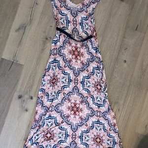 Jessica Simpson maternity maxi dress